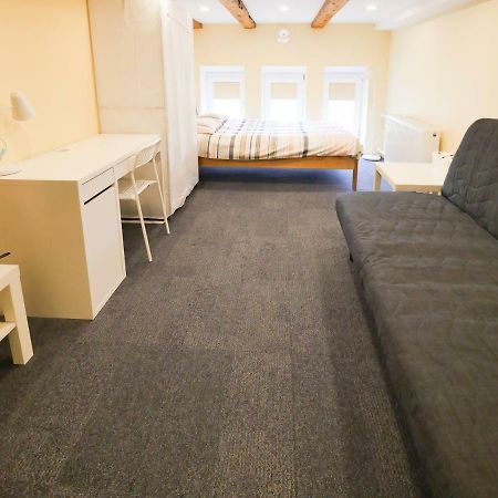 Low Ceiling Apartment Рига Экстерьер фото
