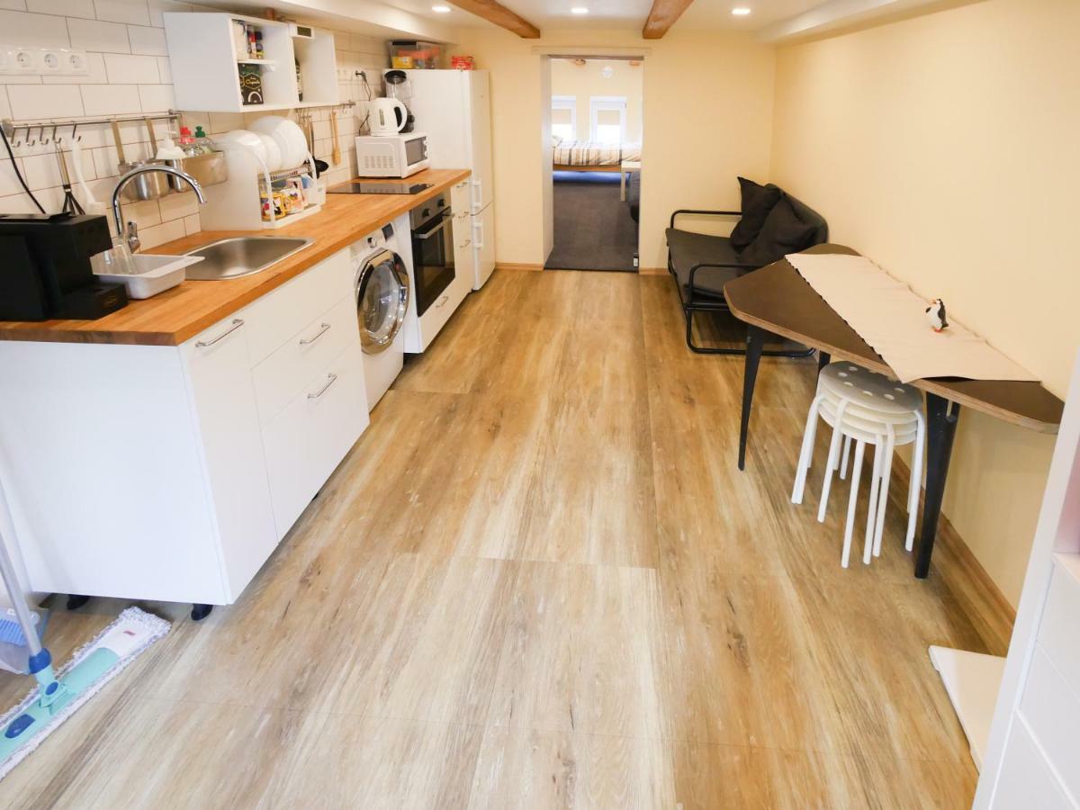 Low Ceiling Apartment Рига Экстерьер фото